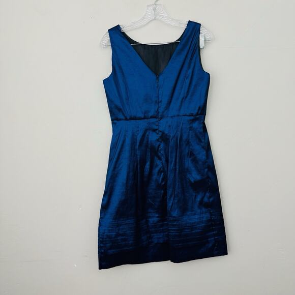 Emma And Michele Blue Satin Sleeveless A Line Dress Women’s Size 8 - Picture 4 of 7